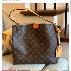 LV graceful pm bag never used